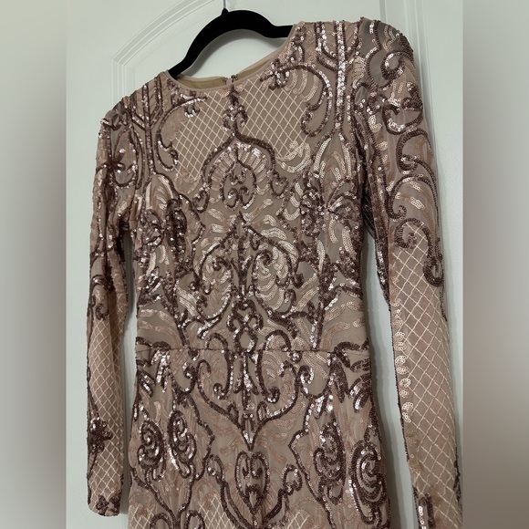 Stunning Betsy & Adam Pink Gown with Beautiful Sequin Embellishment - Picture 4 of 4